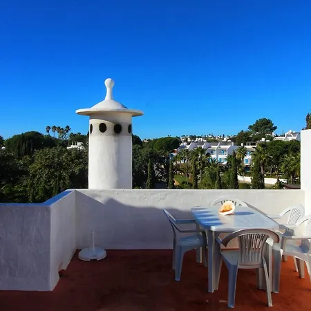 Typical Portuguese Beach House Just 88m To The Beach *