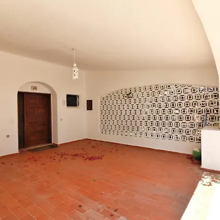 Typical Portuguese Beach House Just 88m To The Beach Ferienhaus *